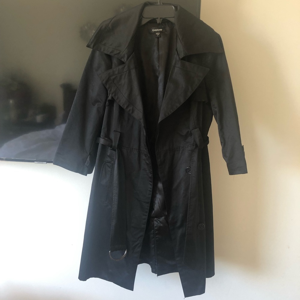 • BEBE TRENCH COAT •
